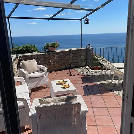 Stone - De Vivo Realty Villa *