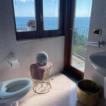 Villa Stone - De Vivo Realty