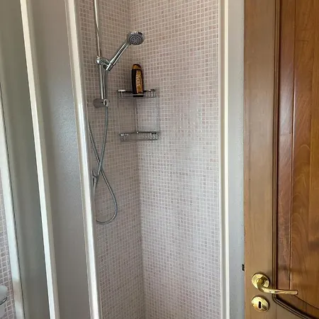 Stone - De Vivo Realty 빌라 *