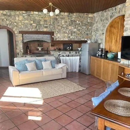 De Vivo Realty - Villa Stone Positano