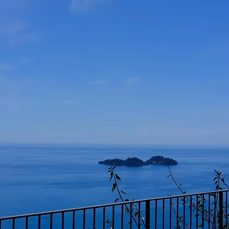 Villa De Vivo Realty - Villa Stone Positano