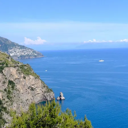De Vivo Realty - Villa Stone Positano *