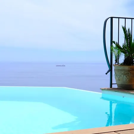 Villa Stone - De Vivo Realty