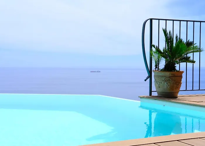 Villa Stone - De Vivo Realty