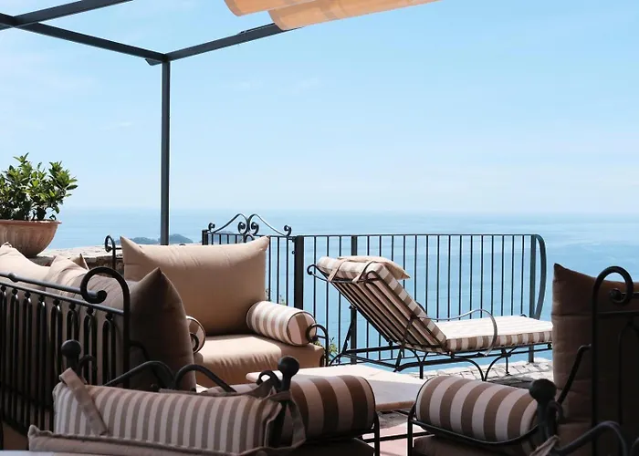 Stone - De Vivo Realty Villa *