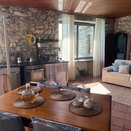 Villa Stone - De Vivo Realty *