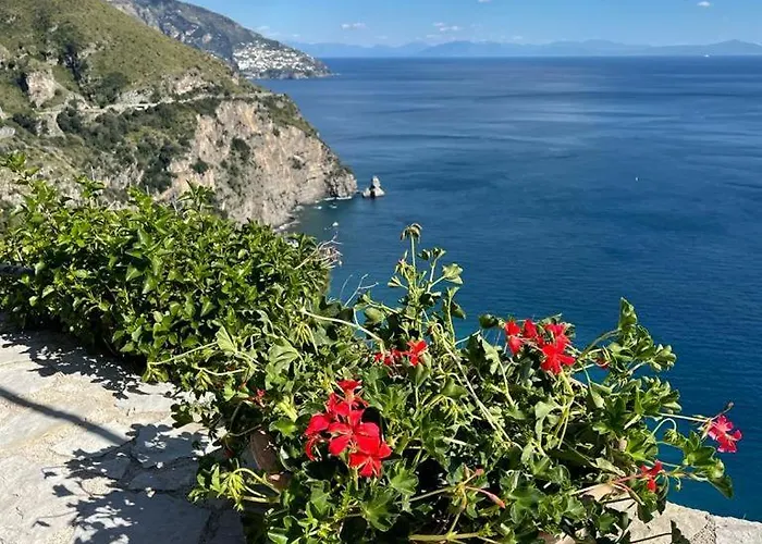 Villa Stone - De Vivo Realty