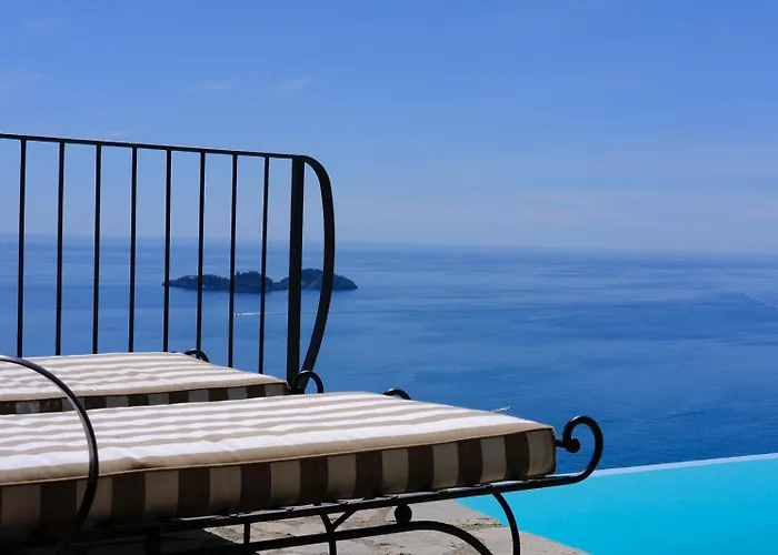 Stone - De Vivo Realty Villa